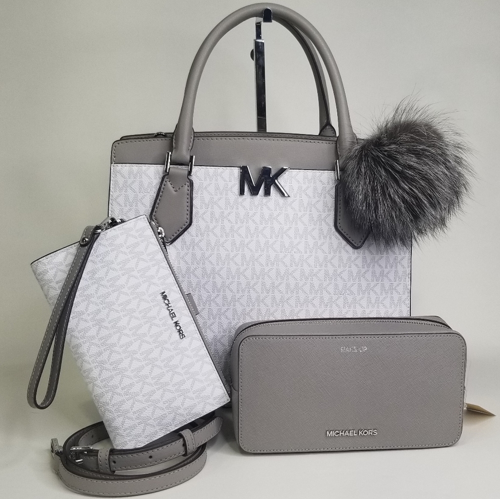 Michael Kors 4pcs BAG CASE WRISTLET POM - Picture 3 of 11